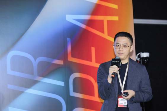 Keynote: From Bench to Bedside: Accelerating the Clinical Translation of Synthetic Biology Vaccines 
Dr. Qiubin Lin, Founder and CEO of Delonix Bioworks 
 